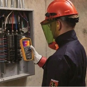 Multímetro de Imagen Térmica Fluke 279FC True RMS con Medición de Corriente Continua de 100 A e Indicador de Batería Baja - Product Image 4