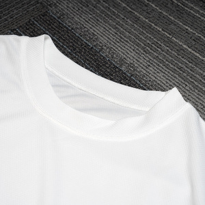 Set Sportivo Casual per Adulti con Logo Personalizzato Stampato, Traspirante 100% Poliestere, Maglietta Bianca a Maniche Corte e <span class=keywords><strong>Pantaloncini</strong></span> Neri, Completo 2 Pezzi - Product Image 4