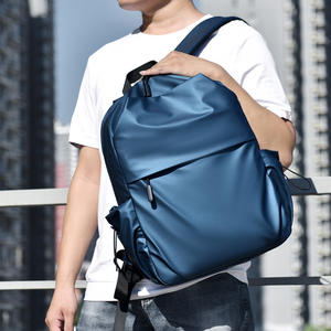 Sac à dos pour homme personnalisé avec logo personnalisé, vente en gros OEM, sac noir quotidien, sac décontracté élégant, sac à dos de grande capacité - Product Image 3