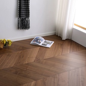 Suelo <span class=keywords><strong>de</strong></span> <span class=keywords><strong>Madera</strong></span> <span class=keywords><strong>de</strong></span> Nogal Negro <span class=keywords><strong>de</strong></span> Diseño Moderno, Color Nogal, Estilo Parqué Chevron Multicapa para Dormitorio, Sala <span class=keywords><strong>de</strong></span> Estar, Uso Interior - Product Image 1