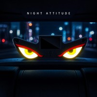 Lampe d'ambiance LED solaire pour voiture, motif œil de démon, émoticône dynamique, lampe de fenêtre triangulaire, étanche, décoration intérieure automobile pour camion et SUV
