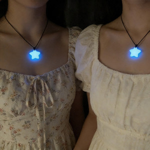 Colliers pentagramme luminescents pour femmes et hommes, pierre lumineuse, étoile porte-bonheur, collier de couple, cadeaux pour étudiants - Product Image 2