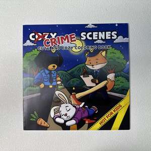 Livre de coloriage personnalisé sur les scènes de <span class=keywords><strong>crime</strong></span>, design de dessin animé, couverture souple, livre de coloriage personnalisé pour adultes, art de l'humour noir, cadeau de loisir - Product Image 1