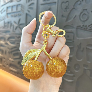 Trendiger 3D Glitzer-Kirsch-Taschenanhänger für Mädchen, Ästhetischer Kristall-Frucht-Schlüsselanhänger, Wasserdichtes Kreatives Funkelndes Accessoire - Product Image 4