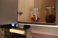 Profilé LED encastré pour armoire suspendue sous comptoir, noir translucide, anti-éblouissement, lumière linéaire YB1042-32
