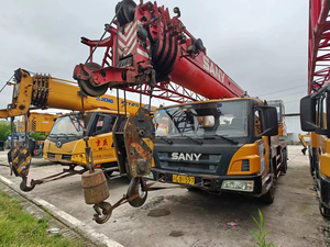 Grue sur camion Sany 25T d'occasion avec flèche rouge de 60 m de hauteur de levage maximale, performances stables pour les chantiers de construction - Product Image 2