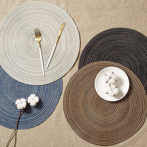 Napperon brodé en coton et lin et polyester dorés Style plaid rond pour table à manger de mariage ou de cuisine - Product Image 4