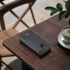 Batería Externa Ultra Delgada Portátil con Pantalla LED, Carga Rápida PD de 20W, Puertos USB-C y USB Dobles, Alta Capacidad de 20000mAh, Batería de Litio-Polímero - Product Image 4
