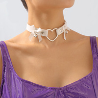 Collier en cuir avec nœud pour femmes Collier d'amour tendance Nouveau Design Collier ras du cou en cuir avec nœud cloche Personnalité Collier ras du cou