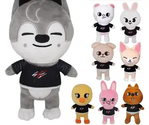 Peluş oyuncaklar 20cm başıboş çocuklar peluş kurt Chan karikatür dolması hayvan Plushies bebek çocuklar yetişkinler için Kawaii arkadaşı hayranları hediye