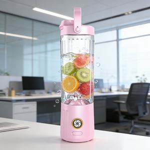 Licuadora Portátil de 550 ml con Batería USB, 6 Cuchillas, Trituradora de Hielo Turbo, Libre de BPA, Bajo Ruido, Antiderrames, para Hacer Smoothies en el Auto - Product Image 1