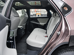 <span class=keywords><strong>2023</strong></span> nuevo Toyo.ta 2017 SUV eléctrico de lujo EV coche con motor de accionamiento único FWD asientos de cuero batería de litio de combustible híbrido - Product Image 3