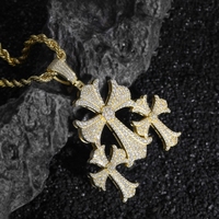 Pendentif de luxe personnalisé en moissanite, breloques en forme de croix serties de zircons