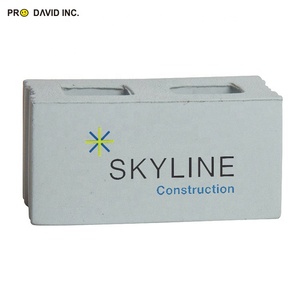 ของเล่นบีบคลายเครียดรูปบล็อกคอนกรีต PU - Product Image 2