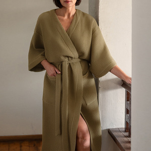 Wholesale High Quality 100% Cotton <strong>Waffle</strong> Bathrobed Short Sleeve Womens Unisex Bathrobe Custom logo and <strong>Size</strong> - Product Image 1