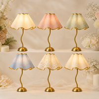 Lampe de table rechargeable de luxe à interrupteur tactile, style vintage français romantique, plissée, pour événements, mariage, restaurant, abat-jour personnalisable