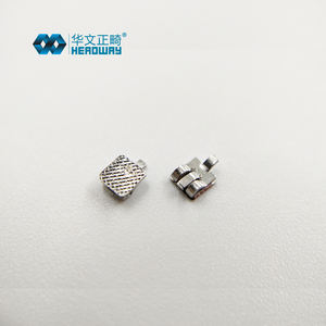 Brackets Ortodontici MIM Monoblock Roth 022 Apparecchi Dentali Linguali in Acciaio Inossidabile e Materiale Metallico - Product Image 3