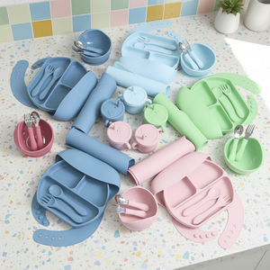 Juego de Alimentación para Bebés Multifuncional de Silicona Platino de Grado Alimenticio, Libre de BPA, Personalizado ODM/OEM, con Plato, Tazón, Vaso, Babero y Tapete - Product Image 3