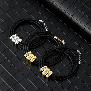 Pulsera de Cuero Trenzado con Dije Liso Grabable de Acero Inoxidable |   Logotipo en blanco o personalizado disponible |   Regalo del Día del Padre - Product Image 3