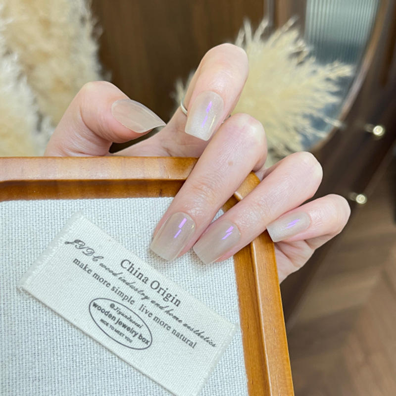 BY2376 Cat Eye Proud