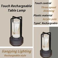 Lampe de table à LED de luxe moderne et nordique sans fil avec corps en cristal et alimentation par batterie rechargeable simple pour la chambre à coucher et le bureau