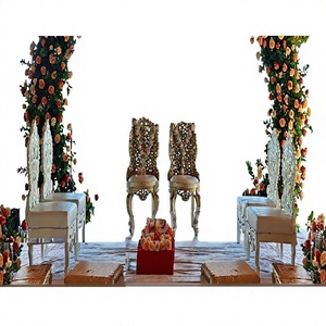 Ensemble de chaises de mandap de mariage à thème ouvert personnalisées, meubles de mariage royaux élégants pour la mariée et le marié, chaises de mandap en bois stylées pour le vidhi - Product Image 1