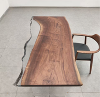 Table à manger moderne en bois massif avec bord naturel et finition époxy, robuste, écologique, multifonctionnelle, pour bar à domicile ou salle à manger, 1,8 m, en noyer