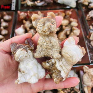 Vente en gros de sculptures d'animaux en cristal de quartz naturel sculpté à la main, chien <span class=keywords><strong>bouledogue</strong></span> français en calcite <span class=keywords><strong>chocolat</strong></span> pour la guérison et la décoration, idéal comme cadeau - Product Image 1