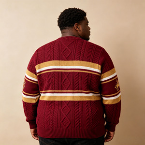 Suéter Varsity de Punto Trenzado con Bordado de Letras Doradas en Color Rojo, Estilo Español, para Hombre, Ropa de Invierno, OEM - Product Image 2