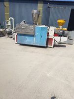 Haute ligne d'extrusion à Double vis conception à double vis à contre-rotation pour PVC/PP/PE béton/ciment tuile formant PLC contrôlé