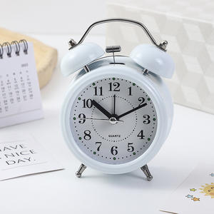 Çocuklar için Mini Vintage klasik Analog çalar saat ev dekoratif masa alarmı çalar saat - Product Image 5