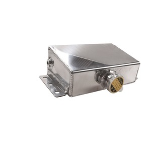 Réservoir d'expansion Tk49 pour Nissan Dfac, vis en plastique incluses, matériel de fixation inclus - Product Image 2