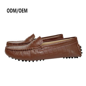 Mocassino piatto di lusso da <span class=keywords><strong>uomo</strong></span> <span class=keywords><strong>marrone</strong></span> Casual in vera <span class=keywords><strong>pelle</strong></span> mocassino da guida per <span class=keywords><strong>mocassini</strong></span> formali da <span class=keywords><strong>uomo</strong></span> - Product Image 1