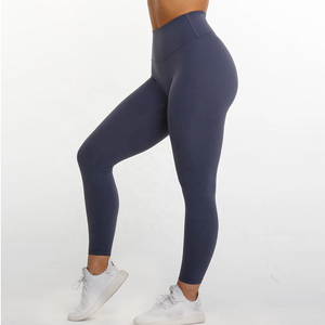 Mallas ajustadas de cintura alta para mujer, pantalones de Yoga con logo, realce de trasero, talla grande, impreso, OEM - Product Image 3