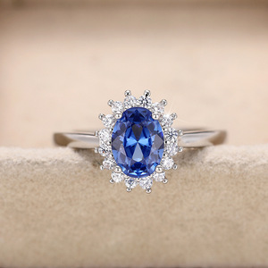 Anello Ovale Vintage Stile Reale, Accessorio Quotidiano da Dito per Donne, Elegante Gioiello da Festa - Product Image 3