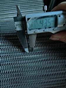 Bükme ve kaynak hizmetleri ile özel 304 gıda sınıfı paslanmaz çelik tel konveyör bant örgü dokuma 2*8mm diyafram 5-90m uzunluk - Product Image 3