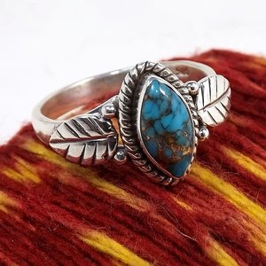 Anello Vintage a Foglia Marquise per Donne, Elegante Gioiello da Dito alla Moda - Product Image 1