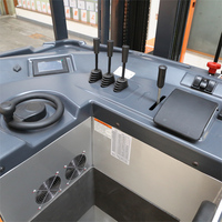 Apilador Eléctrico de Tres Vías para Pasillos Estrechos, Capacidad de Carga de 1000 kg a 2000 kg, Neumáticos Sólidos Antidesgaste, Sistema de Control Inteligente, Baja Tasa de Fallos
