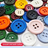 Kancing Resin DIY 4 Lubang Warna-Warni Tipis Bulat Dapat Disesuaikan Gaya Polos Aksesoris Pakaian Berwarna dengan Pilihan Logo Grosir