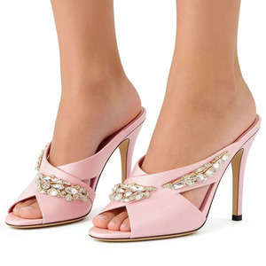 Sandales à talons hauts épais en soie à bout ouvert pour femme, grande taille 45, avec strass brillants, pour le bureau, mules à coupe large - Product Image 4