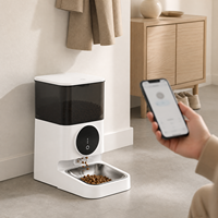 Distributeur automatique de nourriture pour animaux de compagnie intelligent à commande à distance par application, grande capacité de 4 L, pour chats et chiens, vente chaude