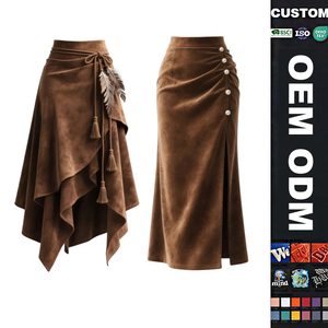 <span class=keywords><strong>Gonna</strong></span> in Camoscio Marrone Stile Western Retrò con Orlo Asimmetrico, Dettagli con Nappe e <span class=keywords><strong>Piume</strong></span>, Design Irregolare - Product Image 2