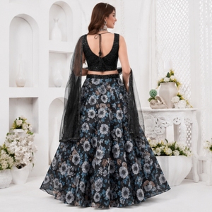 Conjunto de Lehenga Choli con Estampado Floral para Mujer, Blusa sin Mangas Bordada en Negro con Dupatta, Atuendo Étnico para Fiesta - Product Image 3