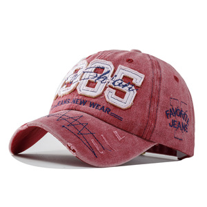 Cappellino da Baseball in Cotone Lavato Effetto Usurato con Ricamo 3D Numero 1985, Visiera Curva, Stile Dad Hat Unisex - Product Image 3