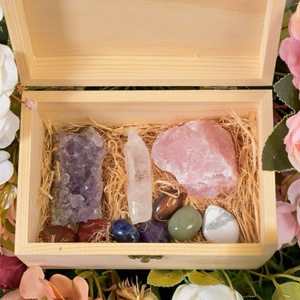 Juego <span class=keywords><strong>de</strong></span> cristales curativos <span class=keywords><strong>de</strong></span> siete chakras al por mayor, piedras naturales crudas con caja para meditación y fines decorativos - Product Image 3