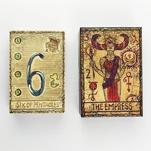 Carte dei tarocchi di lusso personalizzate di fascia alta con Logo Color Edge carte dei tarocchi con colla opaca Anti-impronta digitale