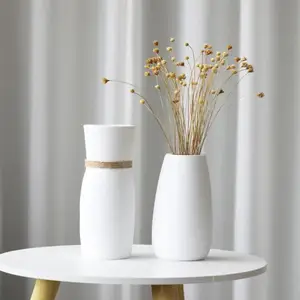 Vas keramik silinder, dekorasi rumah kerajinan kreatif ruang tamu ornamen meja dekoratif vas putih untuk hadiah bunga kering