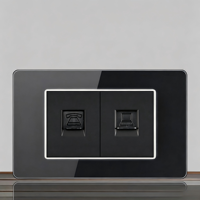 Interrupteur mural tactile moderne 2 gangs noir PC IP20 10A 230V compatible Wi-Fi application Smart Life port USB-C 1 voie 86x86mm