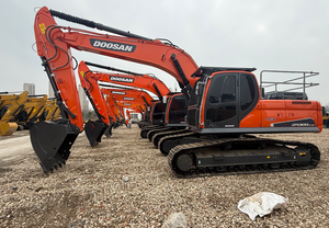 Excavadora Usada Doosan 300LC-9C, 30 Toneladas, Marca Coreana Original, Recién Llegada, Alta Calidad, con Certificación CE y EPA, en Venta - Product Image 3