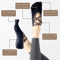 Chaussettes de yoga sportives absorbant la transpiration, antidérapantes, avec lacets - Chaussettes courtes professionnelles de Pilates à cinq doigts, vente en gros